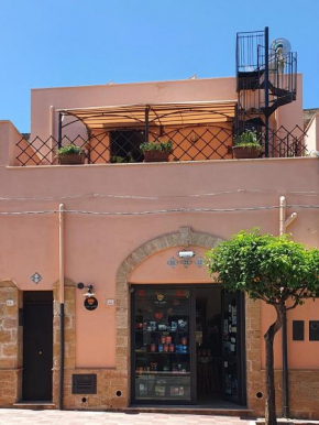 Delfino House